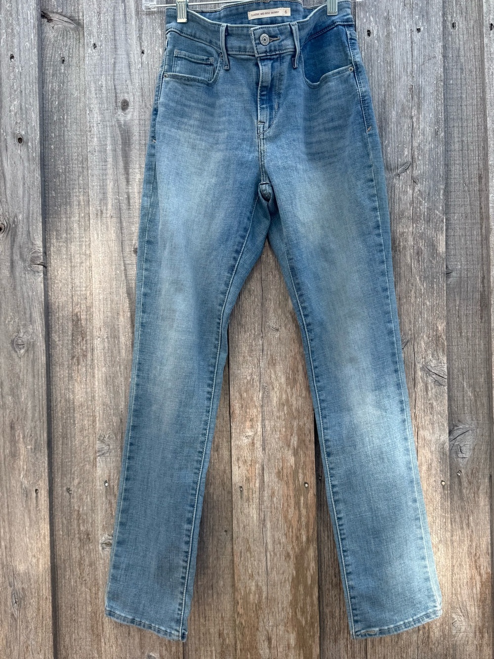 Levi Strauss & Co. Classic Mid Rise Skinny Jeans Size 6 NWOT